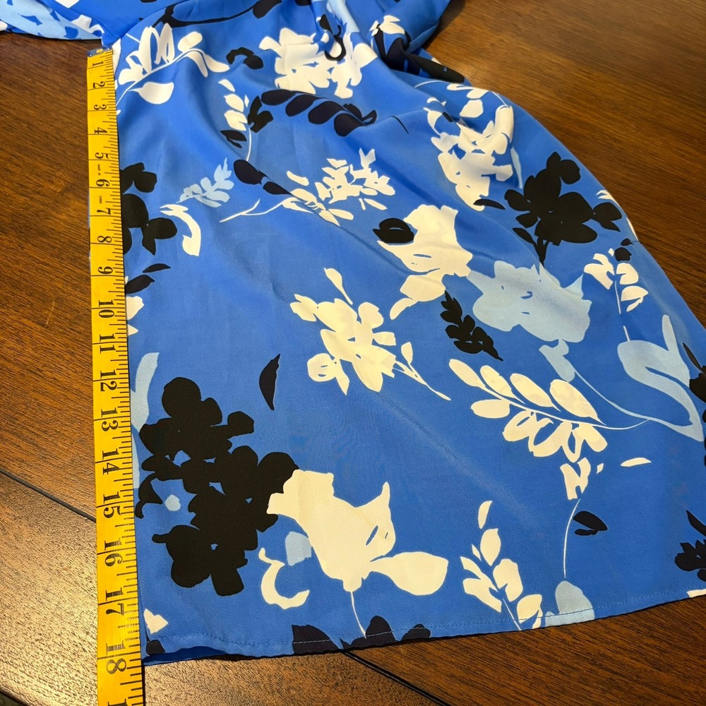 Vince Camuto Blue Floral Wide Leg Jumpsuit Size M Pockets Vacation, Resort, Chic - Picture 14 of 16